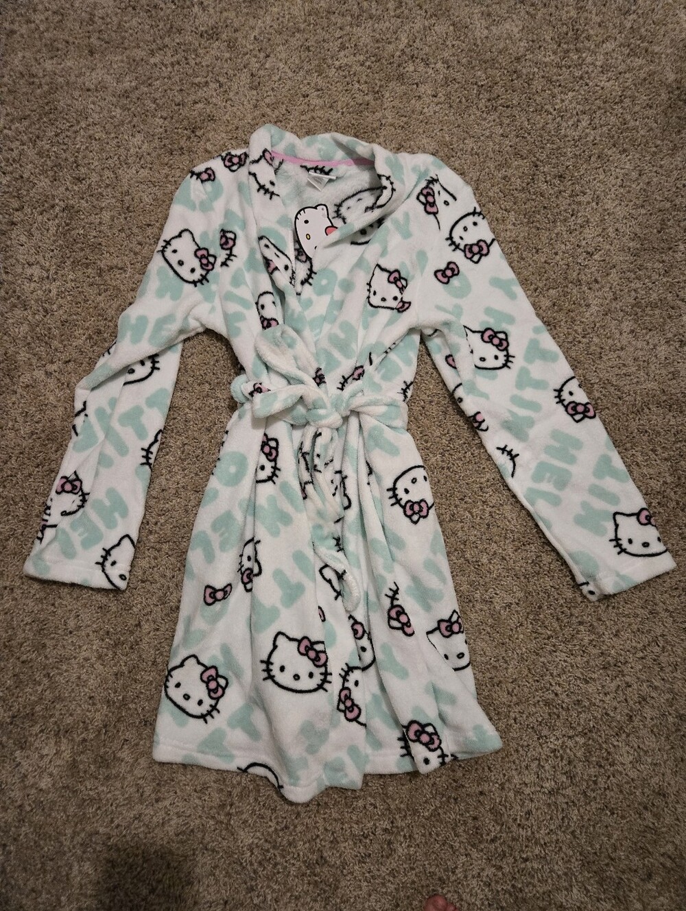 Hello Kitty Mint Green & White Plush Robe with Bow Print